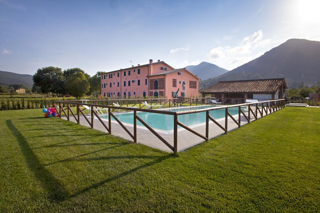 Tenuta San Giovanni Lucca Aparthotel Exterior foto